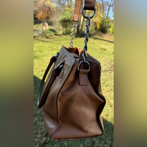 Michael Kors Hamilton Brown Large Leather Shoulder Handbag Retail $345.00 - Picture 3 of 11